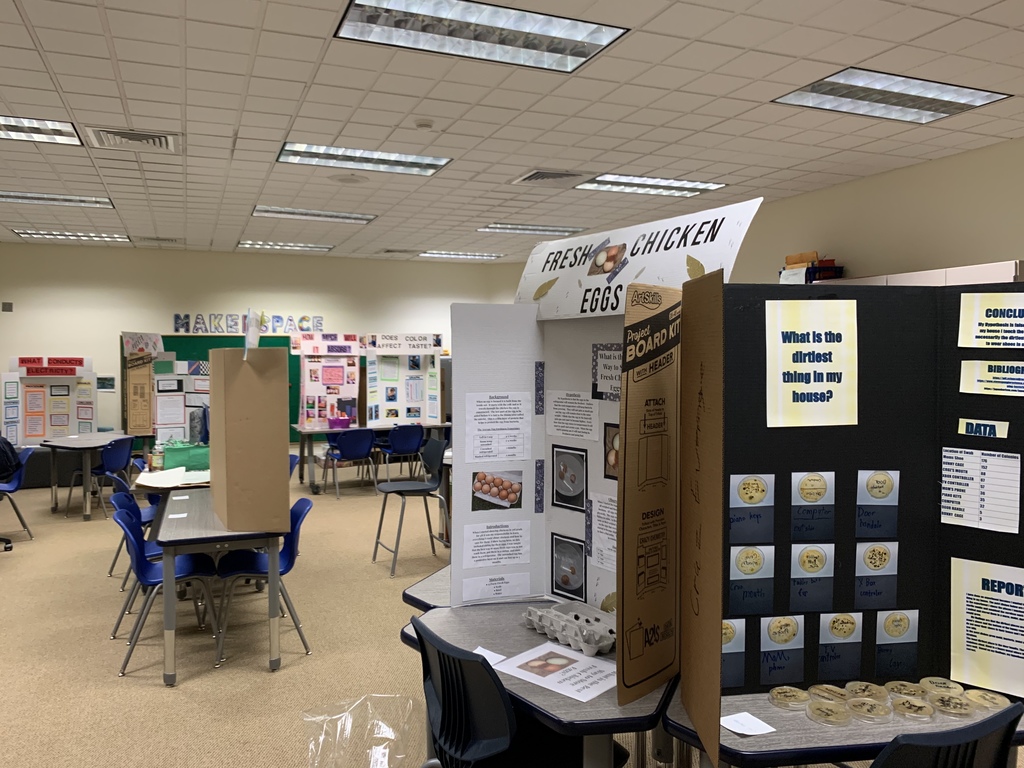 Scince fair projects set up in classroom